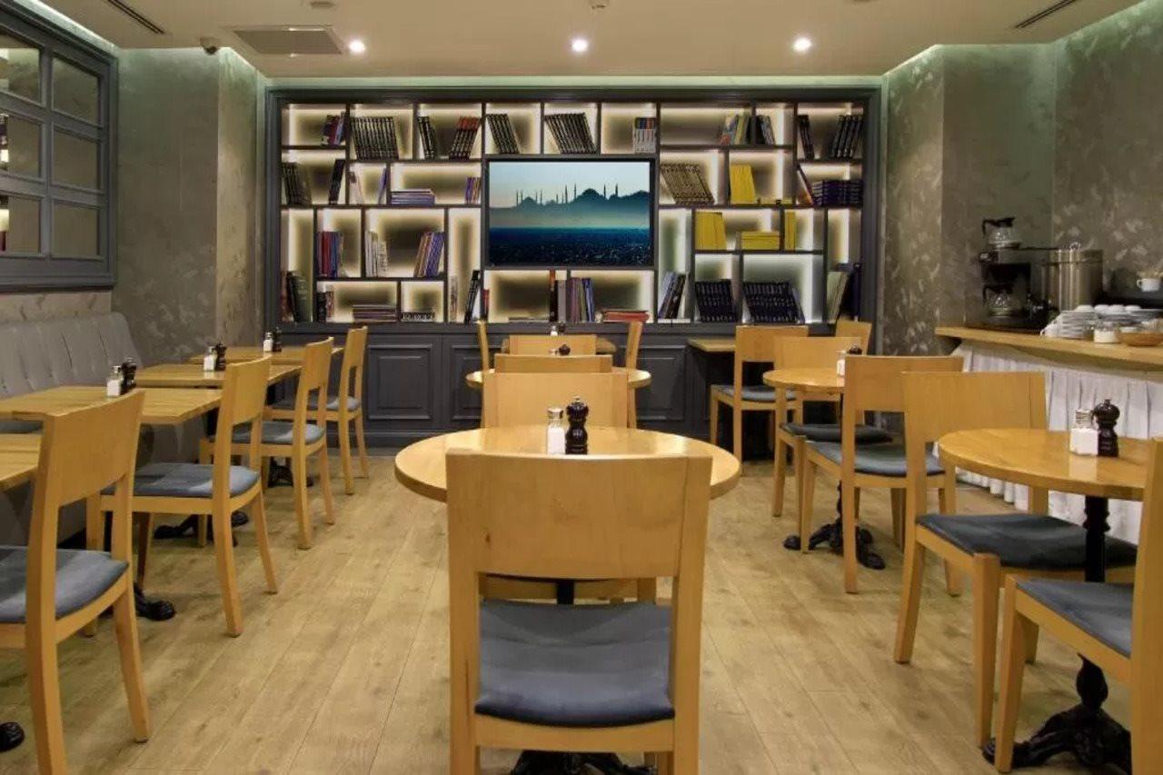 Aston Hotel Taksim Истанбул Екстериор снимка