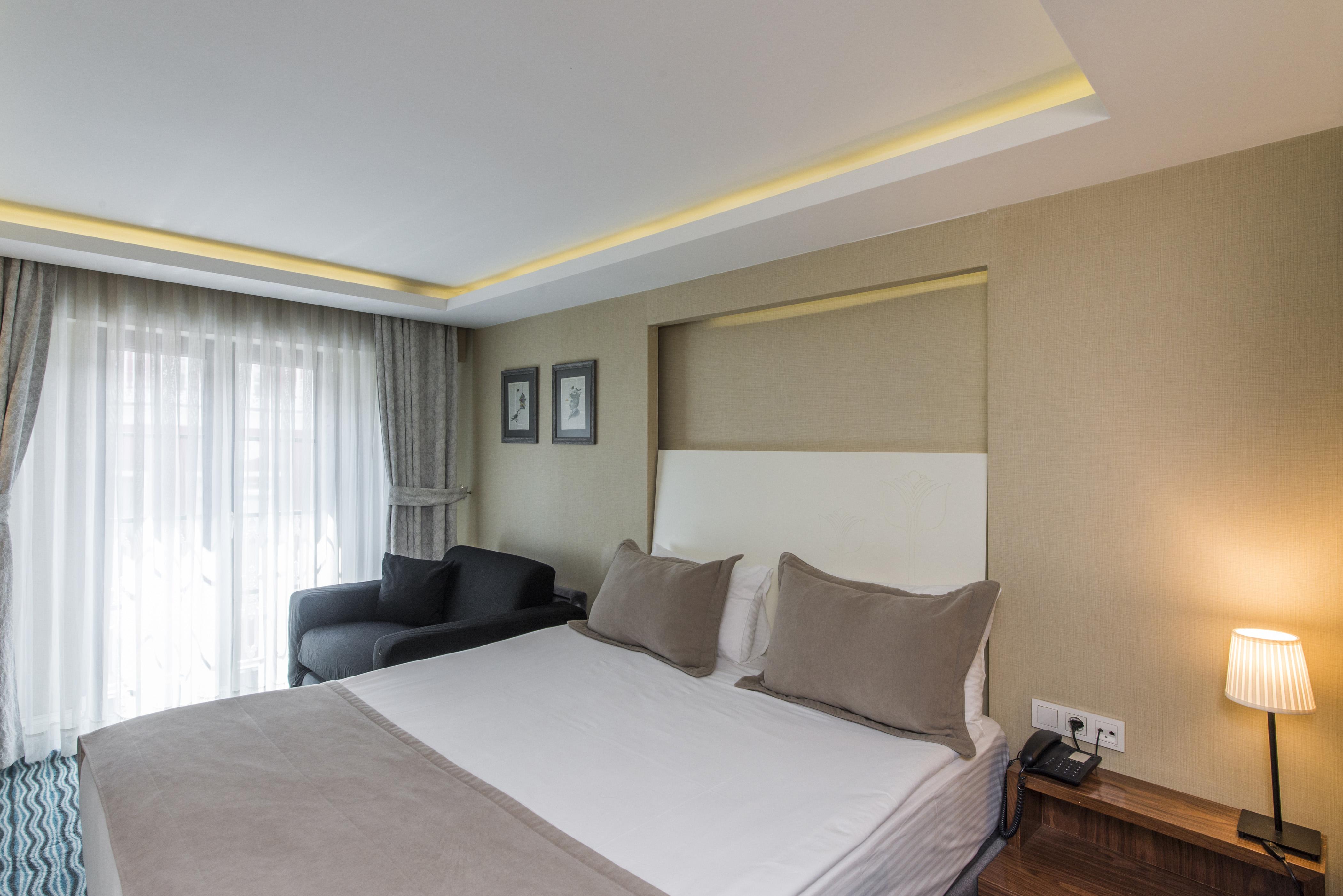 Aston Hotel Taksim Истанбул Екстериор снимка