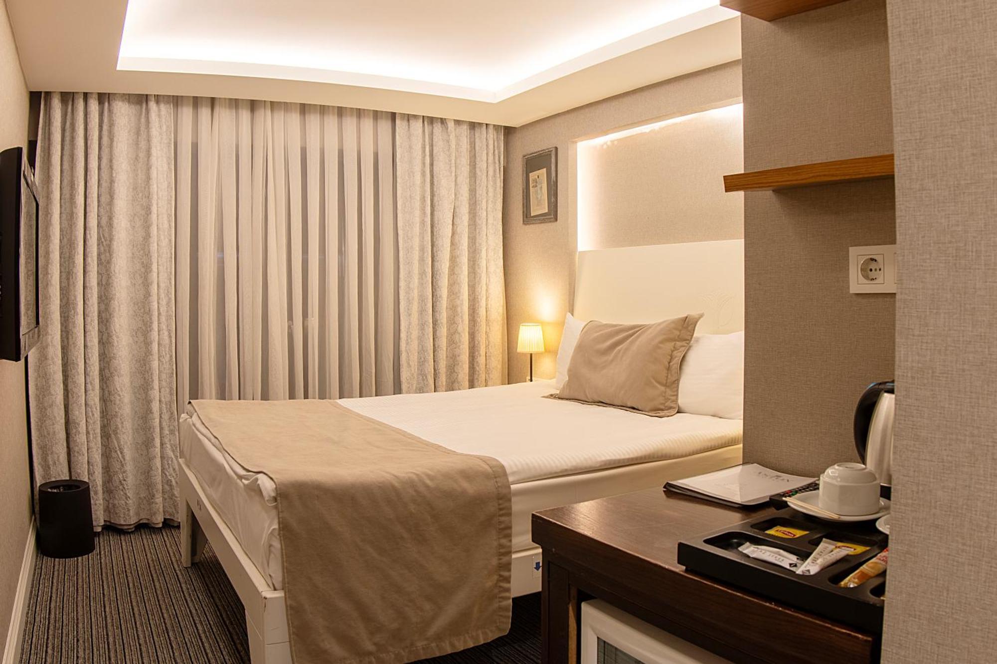 Aston Hotel Taksim Истанбул Екстериор снимка