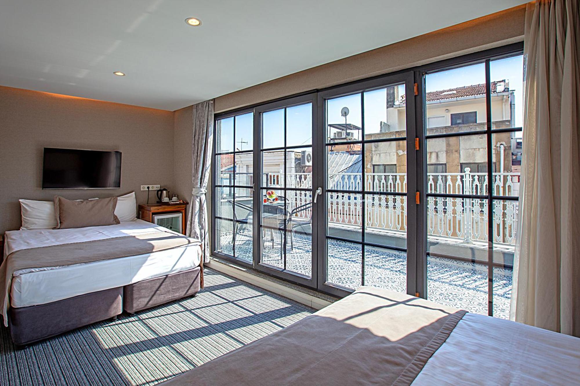 Aston Hotel Taksim Истанбул Екстериор снимка