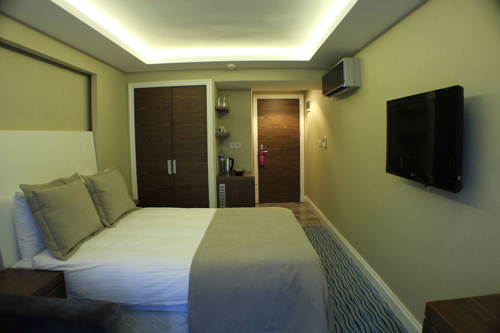 Aston Hotel Taksim Истанбул Екстериор снимка