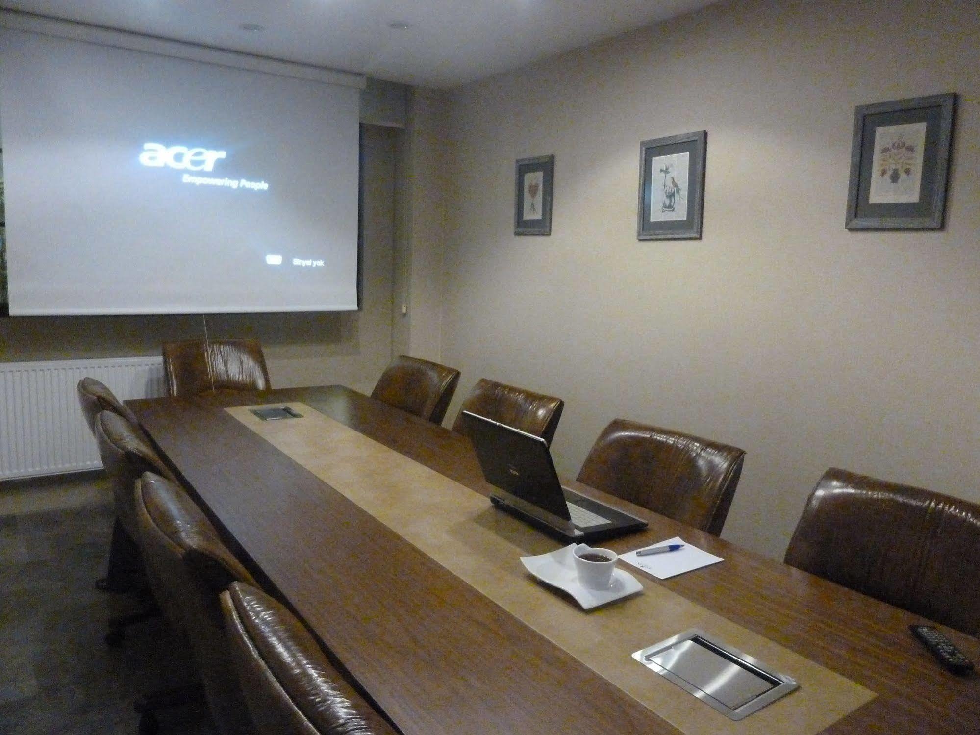 Aston Hotel Taksim Истанбул Екстериор снимка